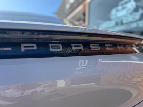 Porsche Taycan Performance Plus 93.4kWh 4S Saloon 4dr Electric Auto 4WD (571ps) 23
