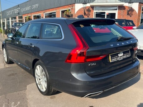 Volvo V90 2.0 D4 Inscription Estate 5dr Diesel Auto Euro 6 (s/s) (190 ps) 2