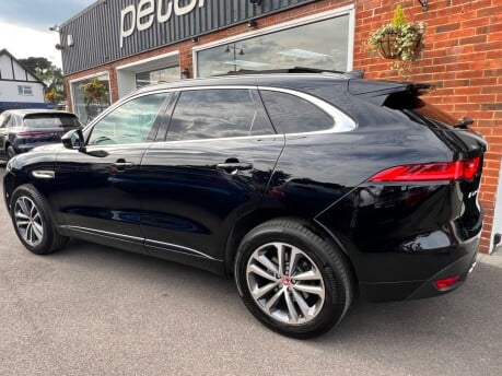 Jaguar F-Pace 2.0 D180 R-Sport SUV 5dr Diesel Auto AWD Euro 6 (s/s) (180 ps) 7
