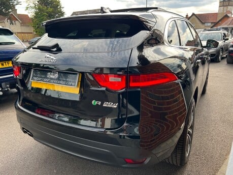 Jaguar F-Pace 2.0 D180 R-Sport SUV 5dr Diesel Auto AWD Euro 6 (s/s) (180 ps) 9