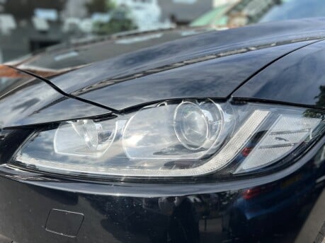 Jaguar F-Pace 2.0 D180 R-Sport SUV 5dr Diesel Auto AWD Euro 6 (s/s) (180 ps) 14