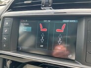Jaguar F-Pace 2.0 D180 R-Sport SUV 5dr Diesel Auto AWD Euro 6 (s/s) (180 ps) 33