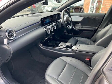 Mercedes-Benz CLA Class 1.3 CLA250e AMG Line (Premium) Coupe 4dr Petrol Plug-in Hybrid 8G-DCT EURO6 17