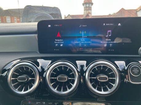 Mercedes-Benz CLA Class 1.3 CLA250e AMG Line (Premium) Coupe 4dr Petrol Plug-in Hybrid 8G-DCT EURO6 29