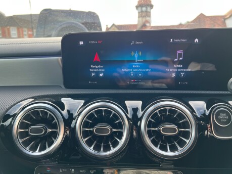Mercedes-Benz CLA Class 1.3 CLA250e AMG Line (Premium) Coupe 4dr Petrol Plug-in Hybrid 8G-DCT EURO6 29