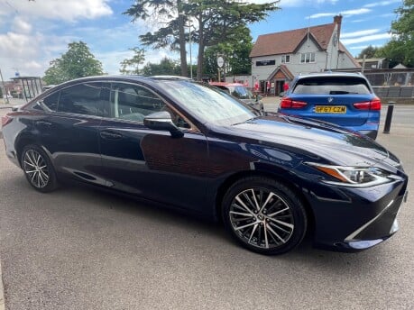 Lexus Es 2.5 300h Saloon 4dr Petrol Hybrid Euro 6 (s/s) (218 ps) 10