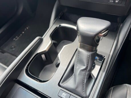 Lexus Es 2.5 300h Saloon 4dr Petrol Hybrid Euro 6 (s/s) (218 ps) 34