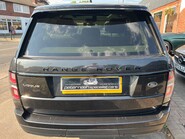Land Rover Range Rover 3.0 SD V6 Vogue SUV 5dr Diesel Auto 4WD Euro 6 (s/s) (275 ps) 9