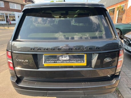 Land Rover Range Rover 3.0 SD V6 Vogue SUV 5dr Diesel Auto 4WD Euro 6 (s/s) (275 ps) 9