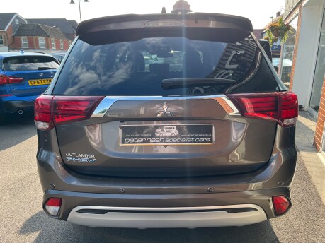 Mitsubishi Outlander 2.4h TwinMotor 13.8kWh Dynamic Safety SUV 5dr Petrol Plug-in Hybrid CVT 4WD 8