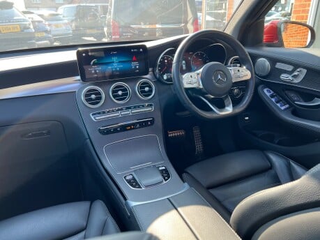 Mercedes-Benz GLC 2.0 GLC300d AMG Line (PREMIUM PLUS) SUV 5dr Diesel G-Tronic+ 4MATIC Euro 6 3