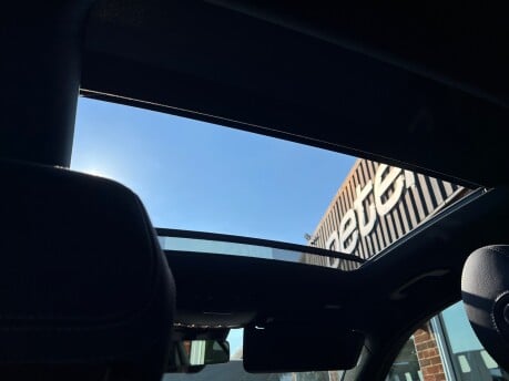 Mercedes-Benz GLC 2.0 GLC300d AMG Line (PREMIUM PLUS) SUV 5dr Diesel G-Tronic+ 4MATIC Euro 6 4