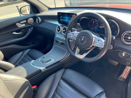 Mercedes-Benz GLC 2.0 GLC300d AMG Line (PREMIUM PLUS) SUV 5dr Diesel G-Tronic+ 4MATIC Euro 6 25