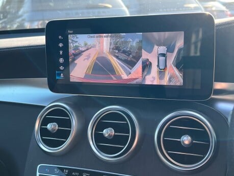 Mercedes-Benz GLC 2.0 GLC300d AMG Line (PREMIUM PLUS) SUV 5dr Diesel G-Tronic+ 4MATIC Euro 6 30