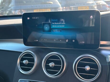 Mercedes-Benz GLC 2.0 GLC300d AMG Line (PREMIUM PLUS) SUV 5dr Diesel G-Tronic+ 4MATIC Euro 6 33