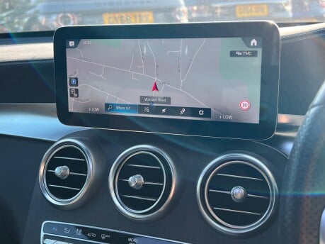Mercedes-Benz GLC 2.0 GLC300d AMG Line (PREMIUM PLUS) SUV 5dr Diesel G-Tronic+ 4MATIC Euro 6 39