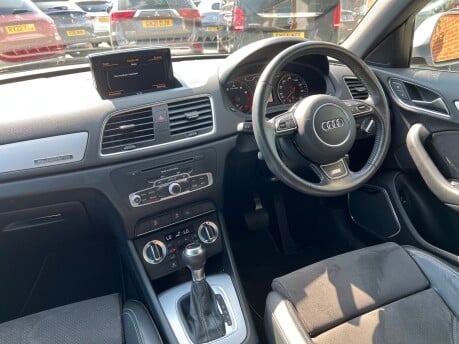 Audi Q3 2.0 TFSI S line Plus SUV 5dr Petrol S Tronic quattro Euro 5 (s/s) (211 ps) 3