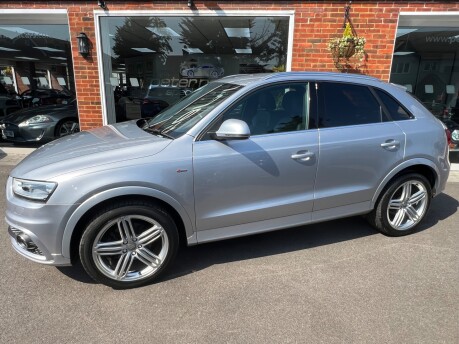 Audi Q3 2.0 TFSI S line Plus SUV 5dr Petrol S Tronic quattro Euro 5 (s/s) (211 ps) 5