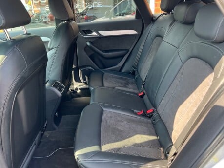 Audi Q3 2.0 TFSI S line Plus SUV 5dr Petrol S Tronic quattro Euro 5 (s/s) (211 ps) 14