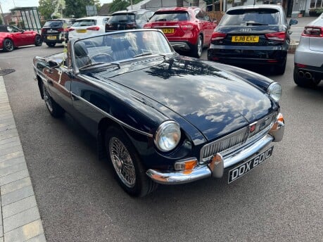 MG B ROADSTER 7