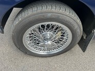 MG B ROADSTER 18