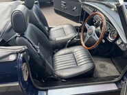 MG B ROADSTER 21