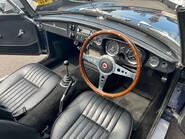 MG B ROADSTER 25