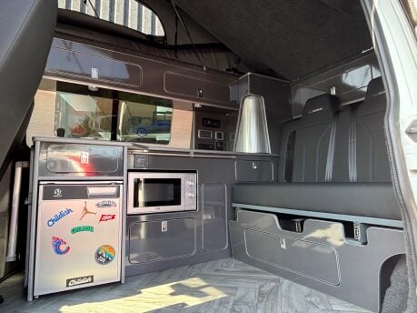 Volkswagen Transporter 2.0 TDI T28 Highline Panel Van 5dr Diesel Manual FWD SWB Euro 6 (s/s) 3