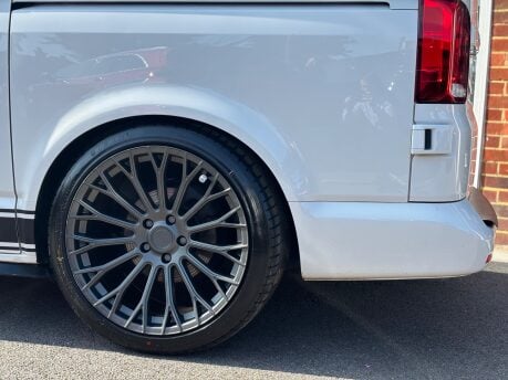 Volkswagen Transporter 2.0 TDI T28 Highline Panel Van 5dr Diesel Manual FWD SWB Euro 6 (s/s) 14