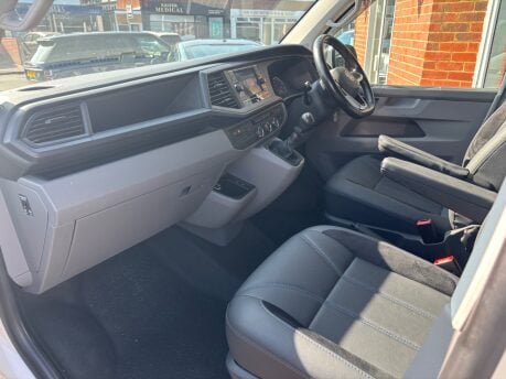 Volkswagen Transporter 2.0 TDI T28 Highline Panel Van 5dr Diesel Manual FWD SWB Euro 6 (s/s) 16