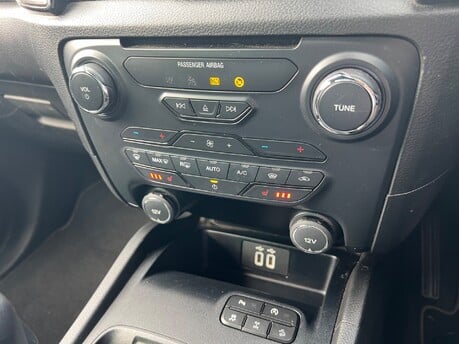 Ford Ranger WILDTRAK ECOBLUE 31