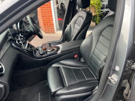 Mercedes-Benz C Class 1.5 C200 MHEV EQ Boost Sport Saloon 4dr Petrol G-Tronic+ Euro 6 (198ps) 37