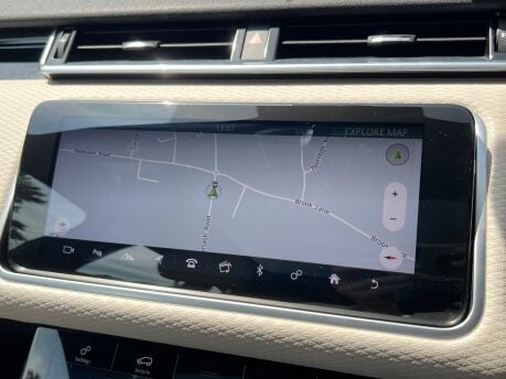 Land Rover Range Rover Velar 2.0 D180 R-Dynamic S SUV 5dr Diesel Auto 4WD Euro 6 (s/s) (180 ps) 30