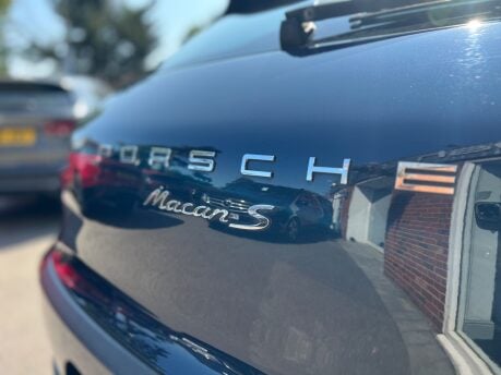 Porsche Macan 3.0 TD V6 S SUV 5dr Diesel PDK 4WD Euro 6 (s/s) (258 ps) 17
