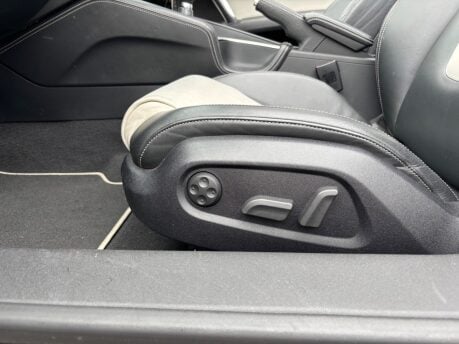Audi TT RS 2.5 TFSI Roadster 2dr Petrol Manual quattro Euro 5 (340 ps) 8