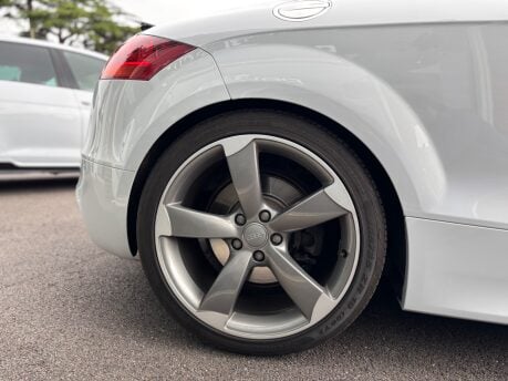 Audi TT RS 2.5 TFSI Roadster 2dr Petrol Manual quattro Euro 5 (340 ps) 15