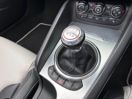 Audi TT RS 2.5 TFSI Roadster 2dr Petrol Manual quattro Euro 5 (340 ps) 26