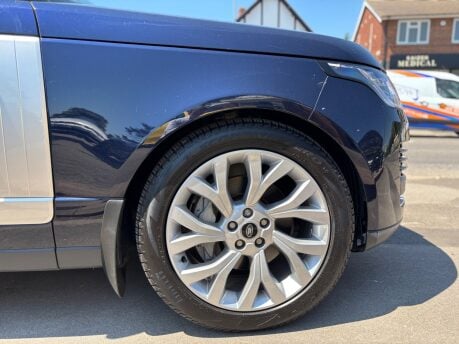 Land Rover Range Rover 3.0 D300 MHEV Westminster SUV 5dr Diesel Auto 4WD Euro 6 (s/s) (300 ps) 13