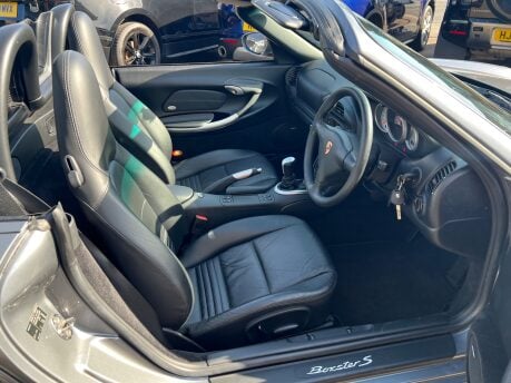 Porsche Boxster 3.2 986 S Convertible 2dr Petrol Manual (255 g/km, 260 bhp) 16