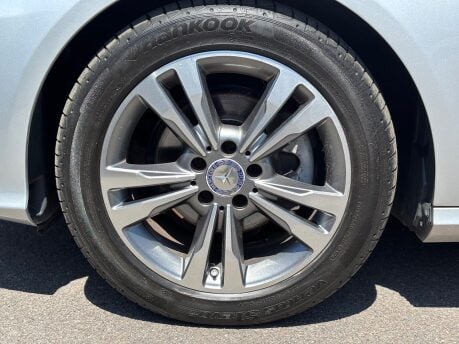 Mercedes-Benz E Class 2.1 E220 BlueTEC SE (Premium) Estate 5dr Diesel G-Tronic+ Euro 6 (177ps) 7