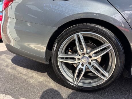 Mercedes-Benz E Class 2.0 E220d AMG Line (Premium) Estate 5dr Diesel G-Tronic+ Euro 6 (194ps) 17