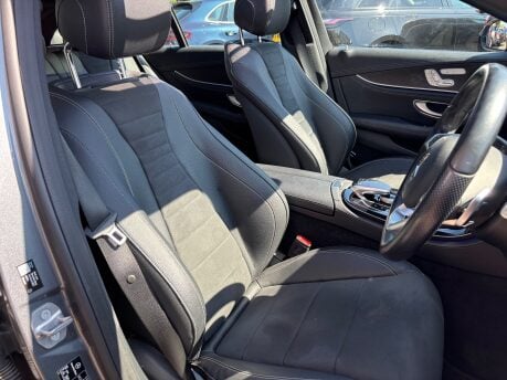 Mercedes-Benz E Class 2.0 E220d AMG Line (Premium) Estate 5dr Diesel G-Tronic+ Euro 6 (194ps) 19