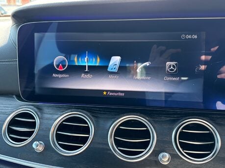Mercedes-Benz E Class 2.0 E220d AMG Line (Premium) Estate 5dr Diesel G-Tronic+ Euro 6 (194ps) 25
