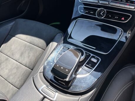 Mercedes-Benz E Class 2.0 E220d AMG Line (Premium) Estate 5dr Diesel G-Tronic+ Euro 6 (194ps) 28