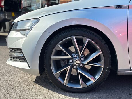 Skoda Superb 2.0 TDI SportLine Plus Estate 5dr Diesel DSG Euro 6 (s/s) (150 ps) 4