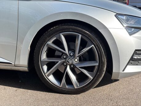 Skoda Superb 2.0 TDI SportLine Plus Estate 5dr Diesel DSG Euro 6 (s/s) (150 ps) 11