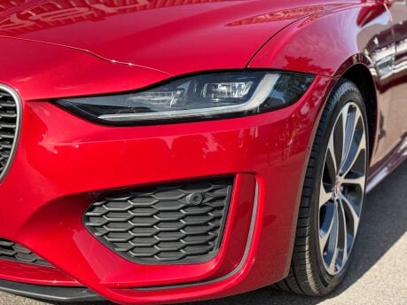 Jaguar XE 2.0 P250i R-Dynamic HSE Saloon 4dr Petrol Auto Euro 6 (s/s) (250 ps) 6