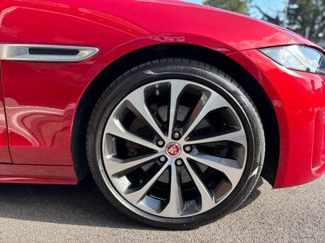 Jaguar XE 2.0 P250i R-Dynamic HSE Saloon 4dr Petrol Auto Euro 6 (s/s) (250 ps) 20