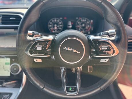 Jaguar XE 2.0 P250i R-Dynamic HSE Saloon 4dr Petrol Auto Euro 6 (s/s) (250 ps) 26