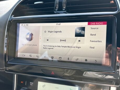 Jaguar XE 2.0 P250i R-Dynamic HSE Saloon 4dr Petrol Auto Euro 6 (s/s) (250 ps) 30